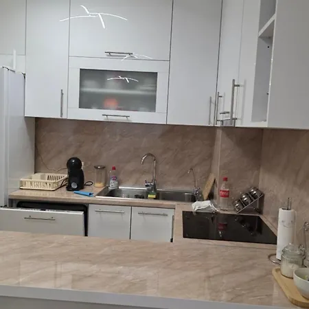 As Apartment *